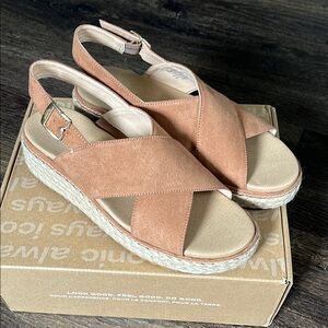 Women's Tan Espadrille Sandals